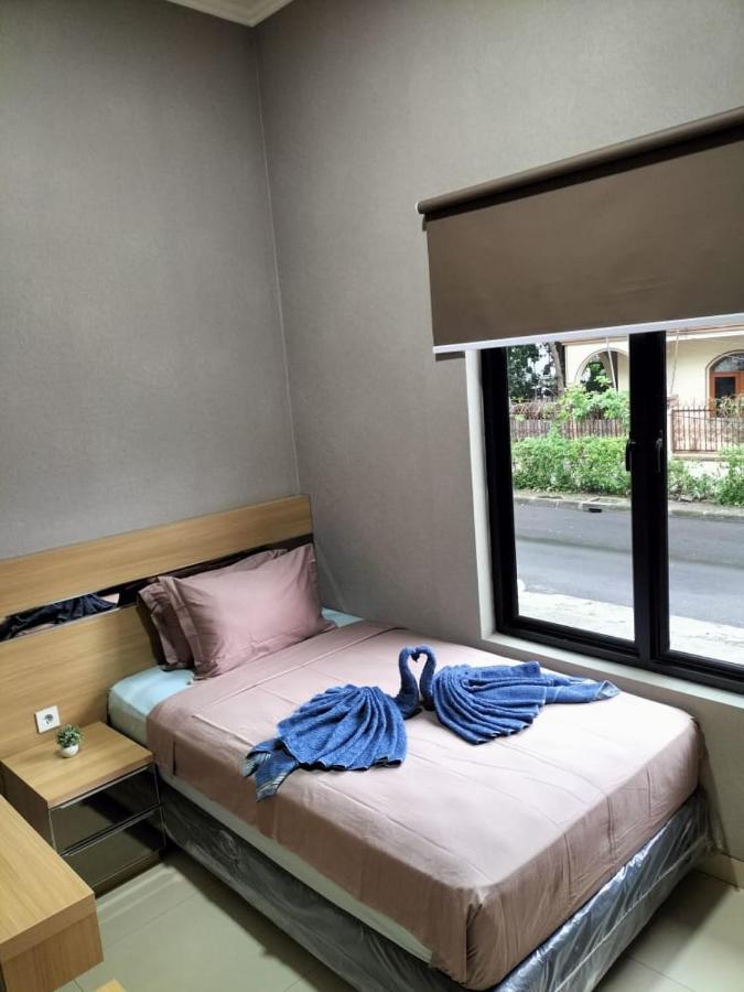 Cozy Residence Tomang Dżakarta Zewnętrze zdjęcie